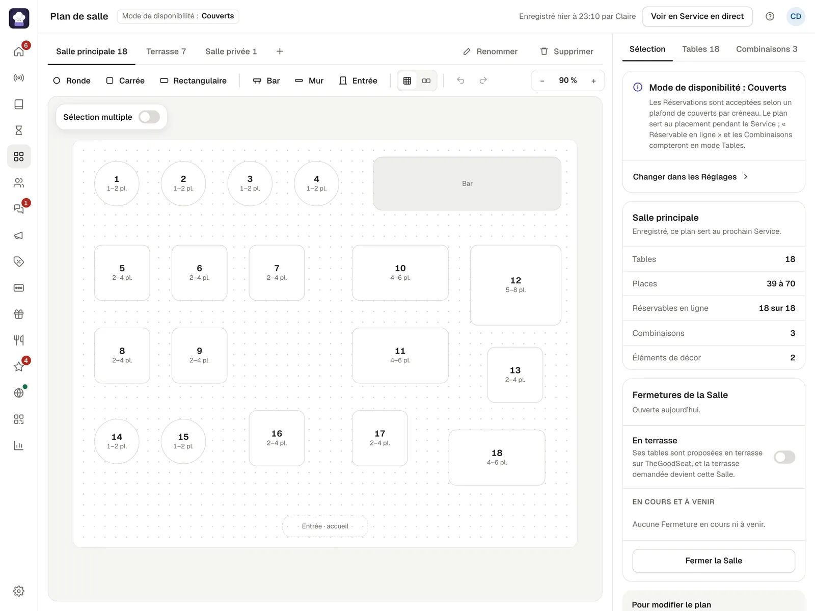 L’éditeur du plan de salle de Toquy sur iPad : la Salle principale du restaurant de démonstration Les Canuts avec 18 tables rondes, carrées et rectangulaires, chacune avec sa capacité (1–2 pl., 2–4 pl., 4–6 pl., 5–8 pl.), un bar et l’entrée ; à droite, 18 tables, 39 à 70 places, 3 combinaisons.